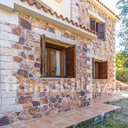 Introvabile Indipendente Villa